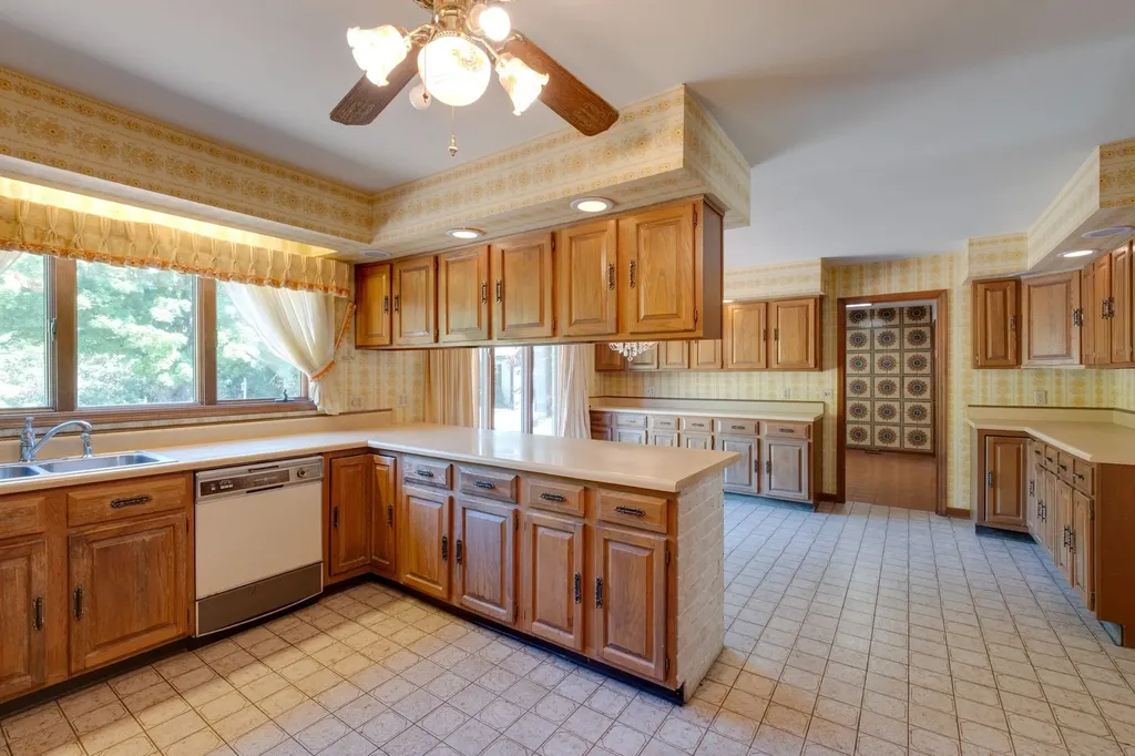 651 Old Lebanon Dirt Road Hermitage TN 37076