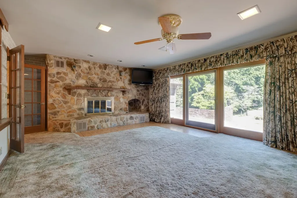 651 Old Lebanon Dirt Road Hermitage TN 37076