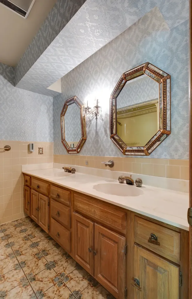 651 Old Lebanon Dirt Road Hermitage TN 37076