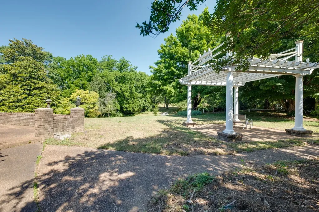 651 Old Lebanon Dirt Road Hermitage TN 37076