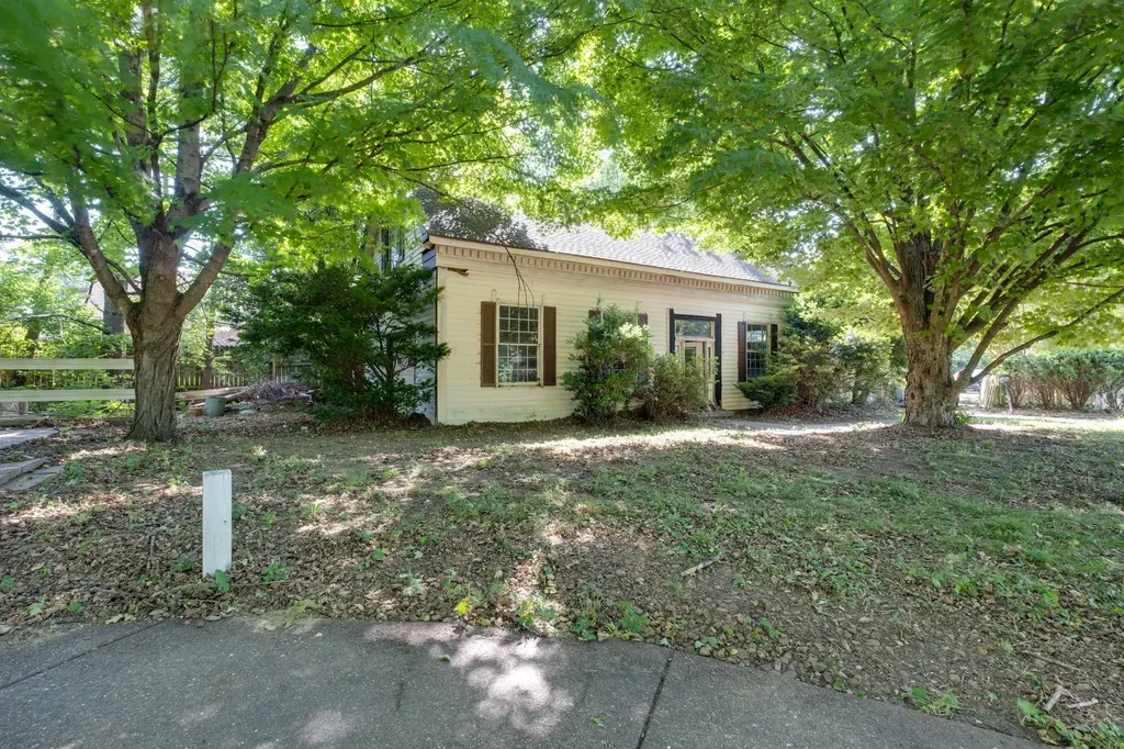 651 Old Lebanon Dirt Road Hermitage TN 37076