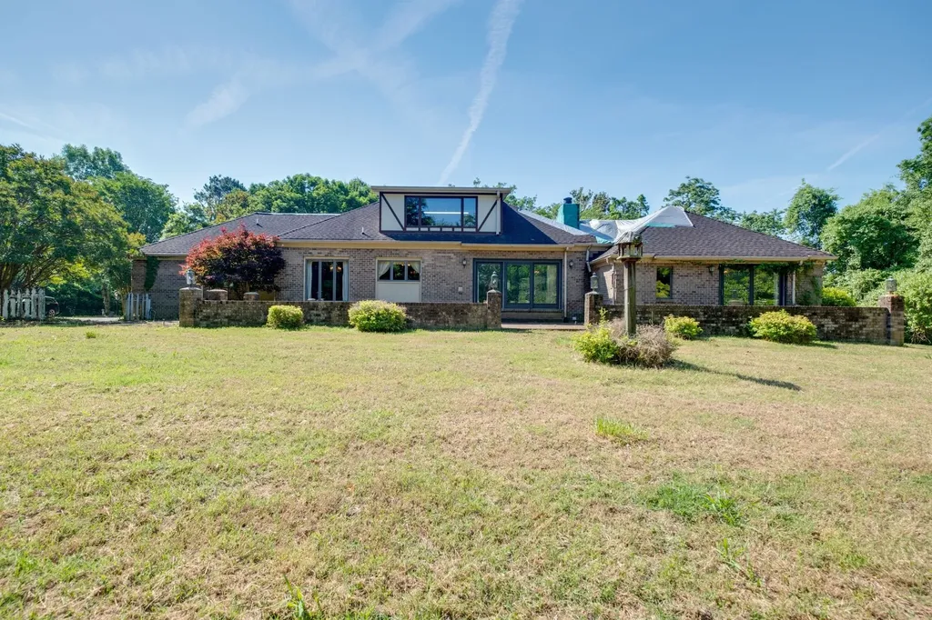651 Old Lebanon Dirt Road Hermitage TN 37076