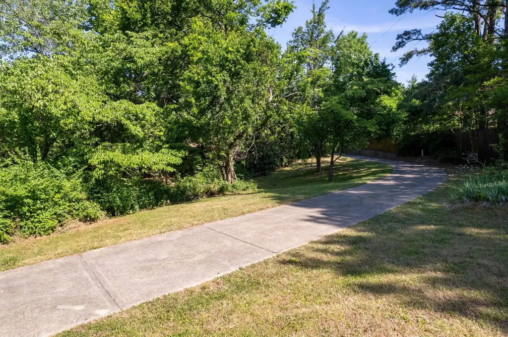 651 Old Lebanon Dirt Road Hermitage TN 37076