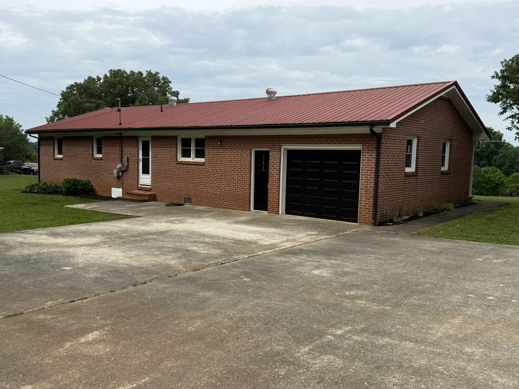 3750 Yager Road Mcminnville TN 37110