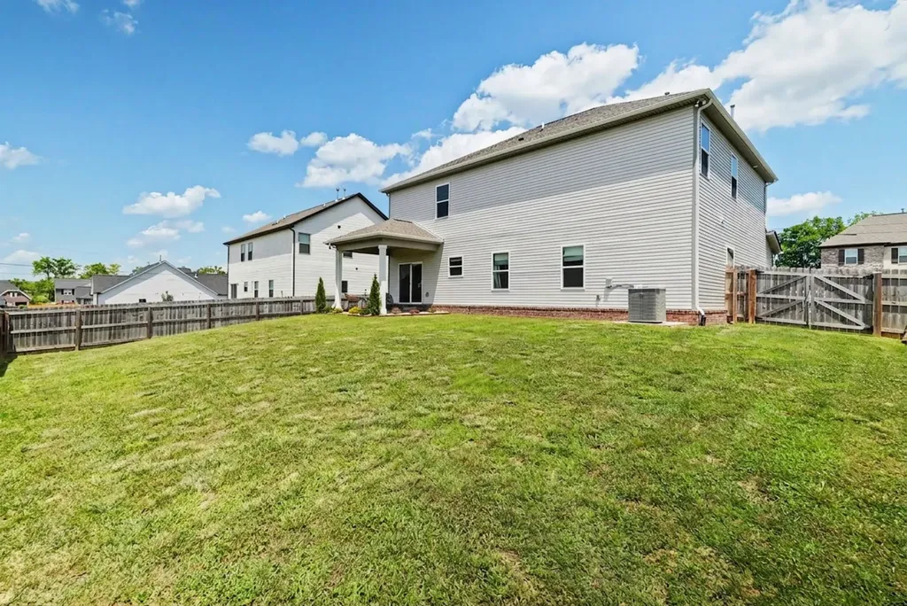 1383 Wentworth Drive Gallatin TN 37066