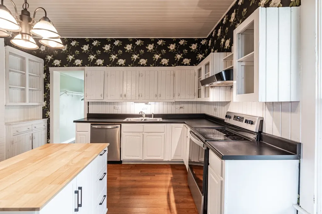 2366 Highland Avenue Goodlettsville TN 37072