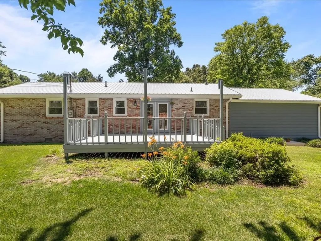108 Sherry Lane Dickson TN 37055