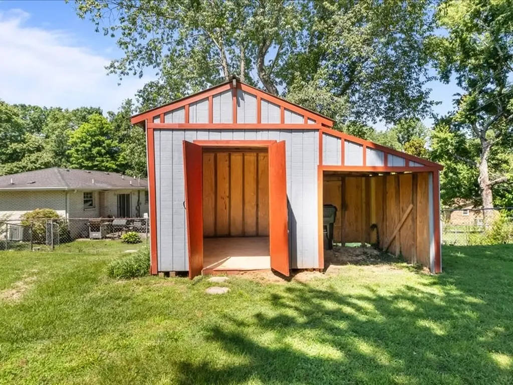 108 Sherry Lane Dickson TN 37055