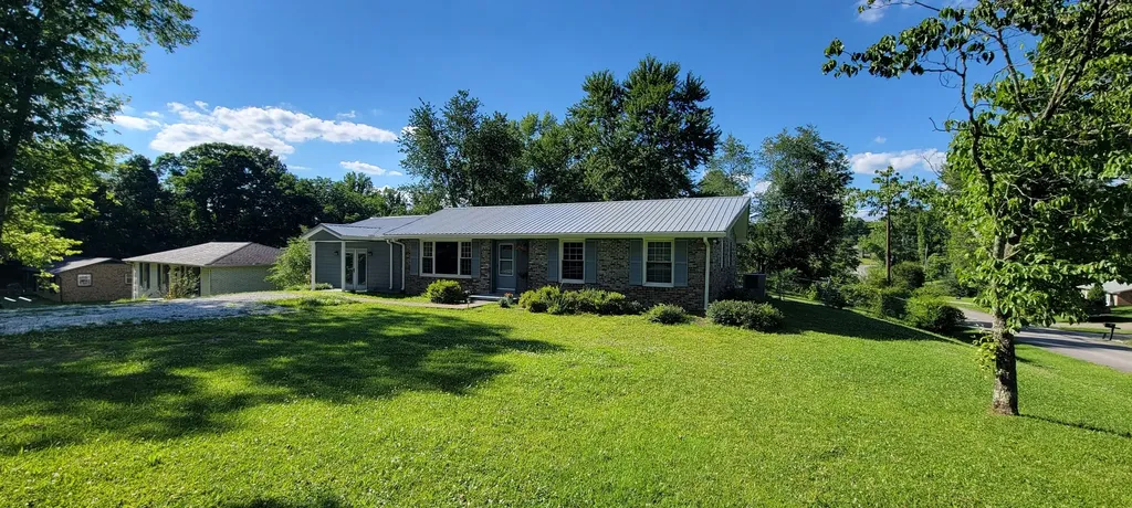 108 Sherry Lane Dickson TN 37055