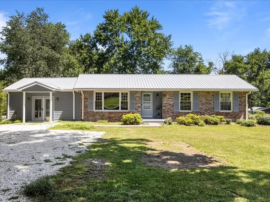 108 Sherry Lane Dickson TN 37055