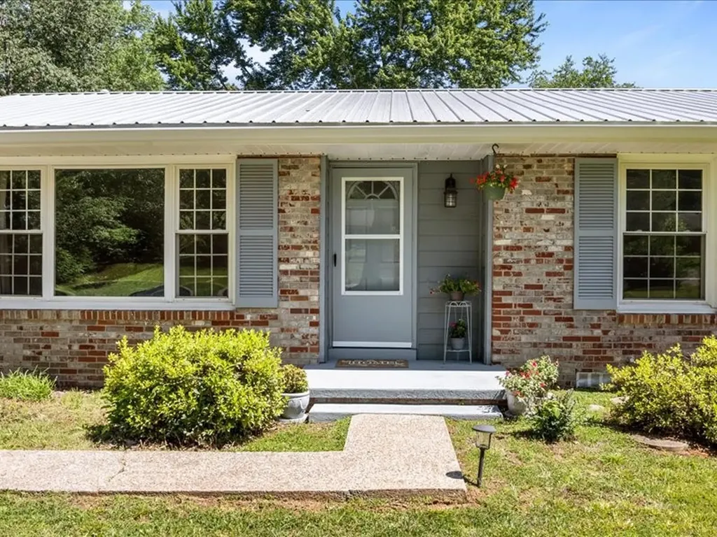 108 Sherry Lane Dickson TN 37055