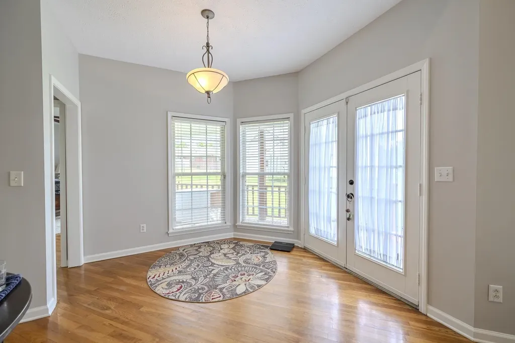 135 Betsy Drive Savannah TN 38372
