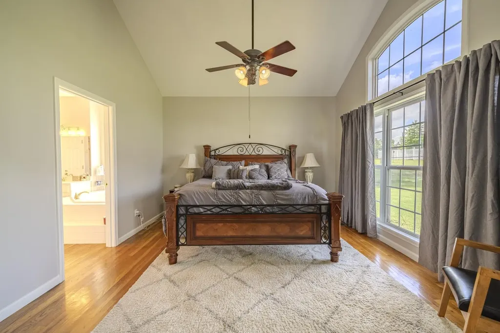 135 Betsy Drive Savannah TN 38372