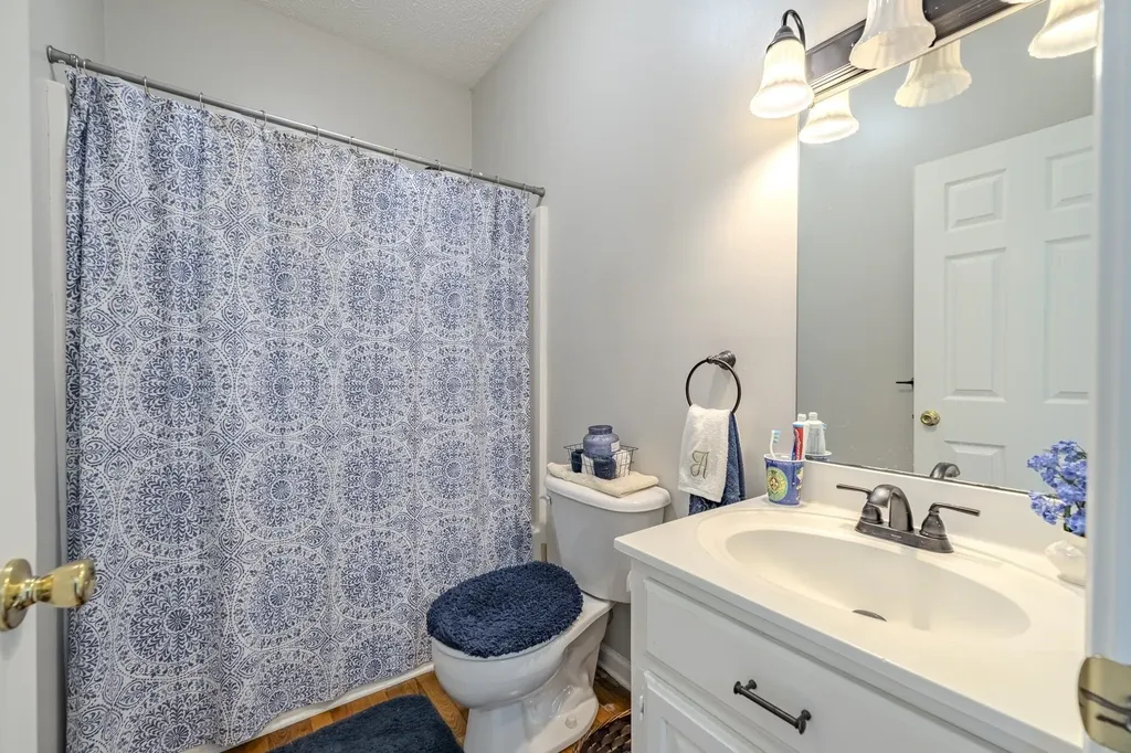 135 Betsy Drive Savannah TN 38372