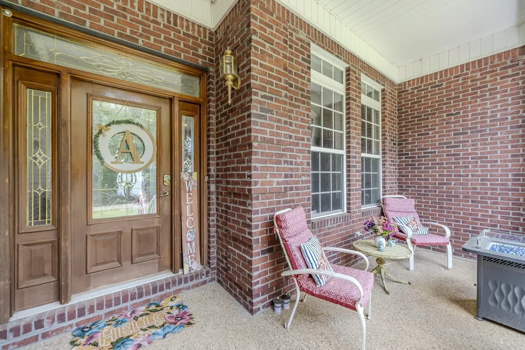 135 Betsy Drive Savannah TN 38372