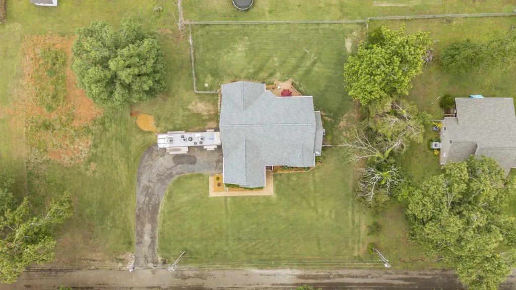 135 Betsy Drive Savannah TN 38372