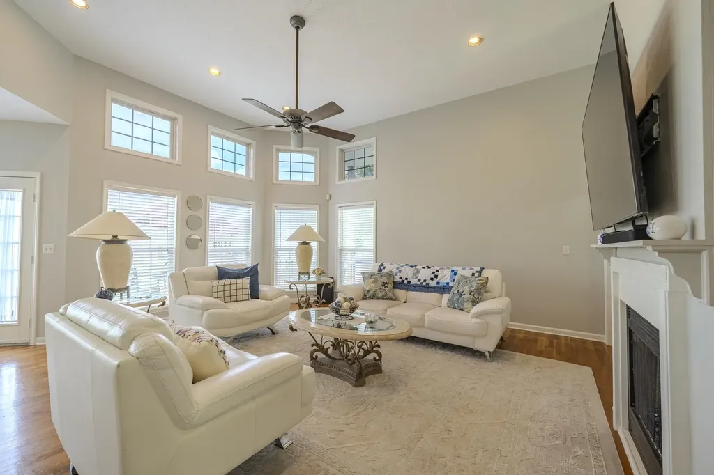 135 Betsy Drive Savannah TN 38372