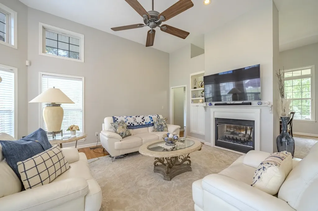 135 Betsy Drive Savannah TN 38372