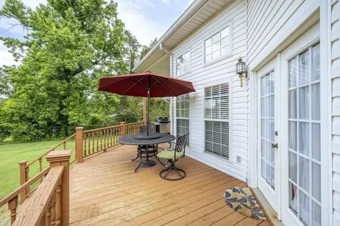 135 Betsy Drive Savannah TN 38372