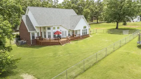 135 Betsy Drive Savannah TN 38372