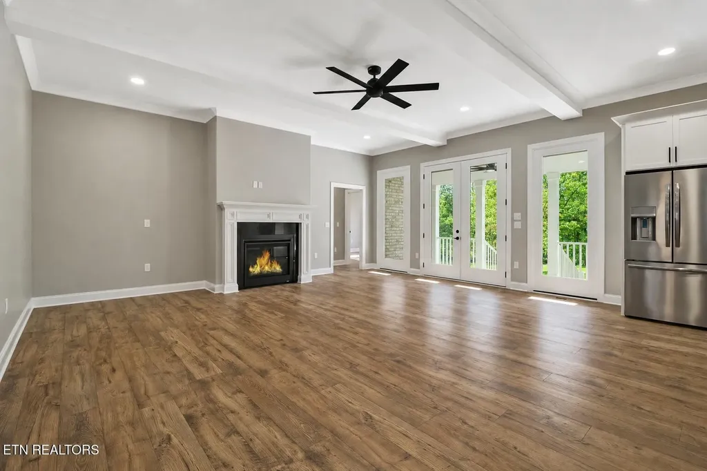 1052 Catoosa Ridge Drive Crossville TN 38571