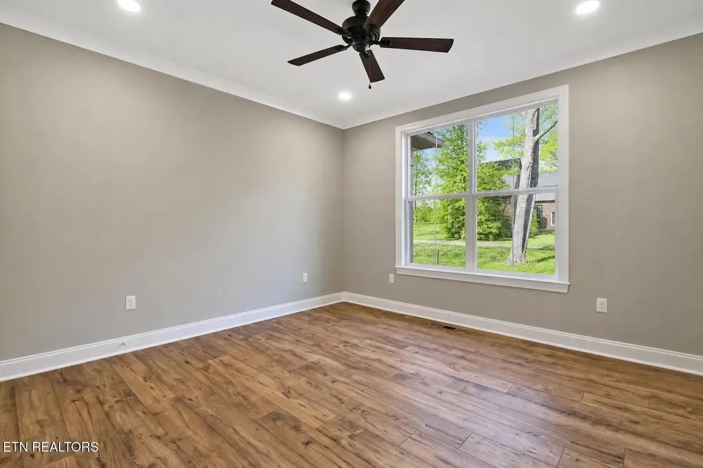 1052 Catoosa Ridge Drive Crossville TN 38571