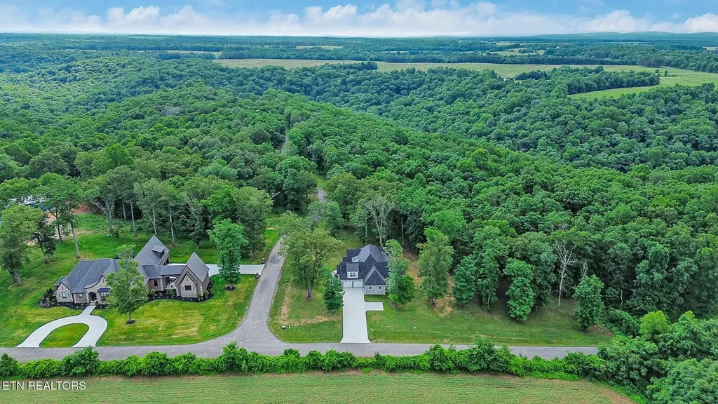 1052 Catoosa Ridge Drive Crossville TN 38571