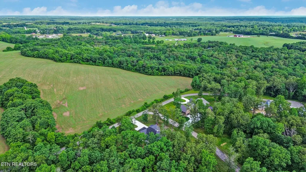 1052 Catoosa Ridge Drive Crossville TN 38571