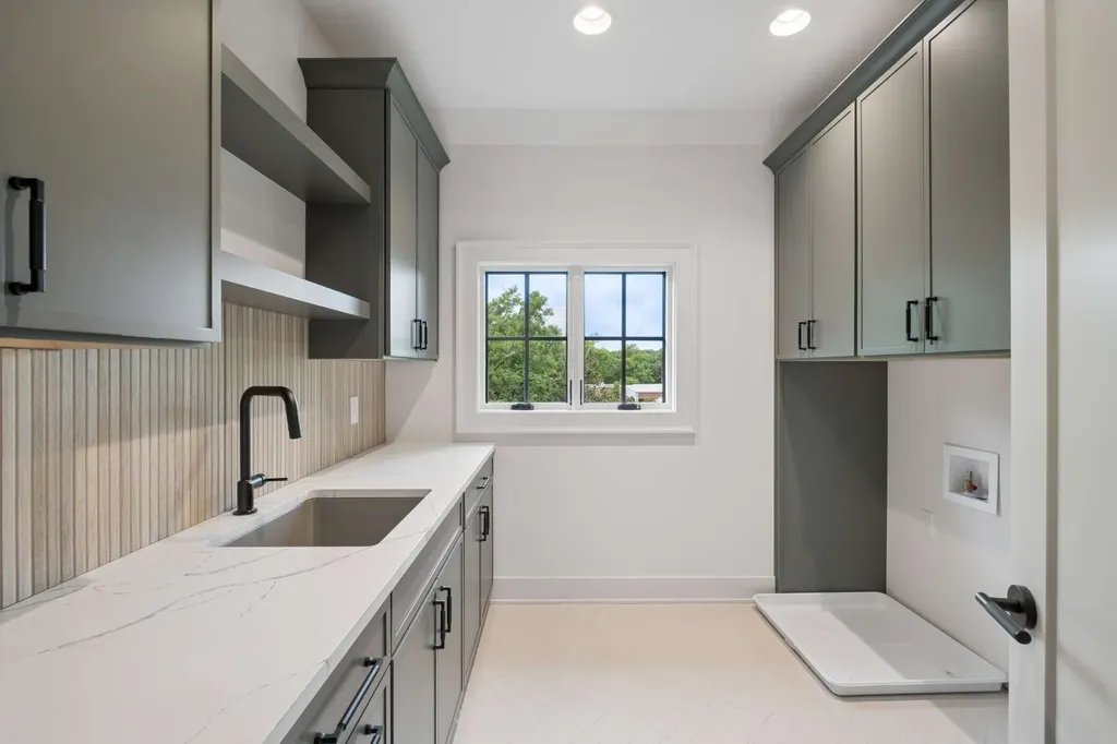 4123 Skyline Drive Nashville TN 37215