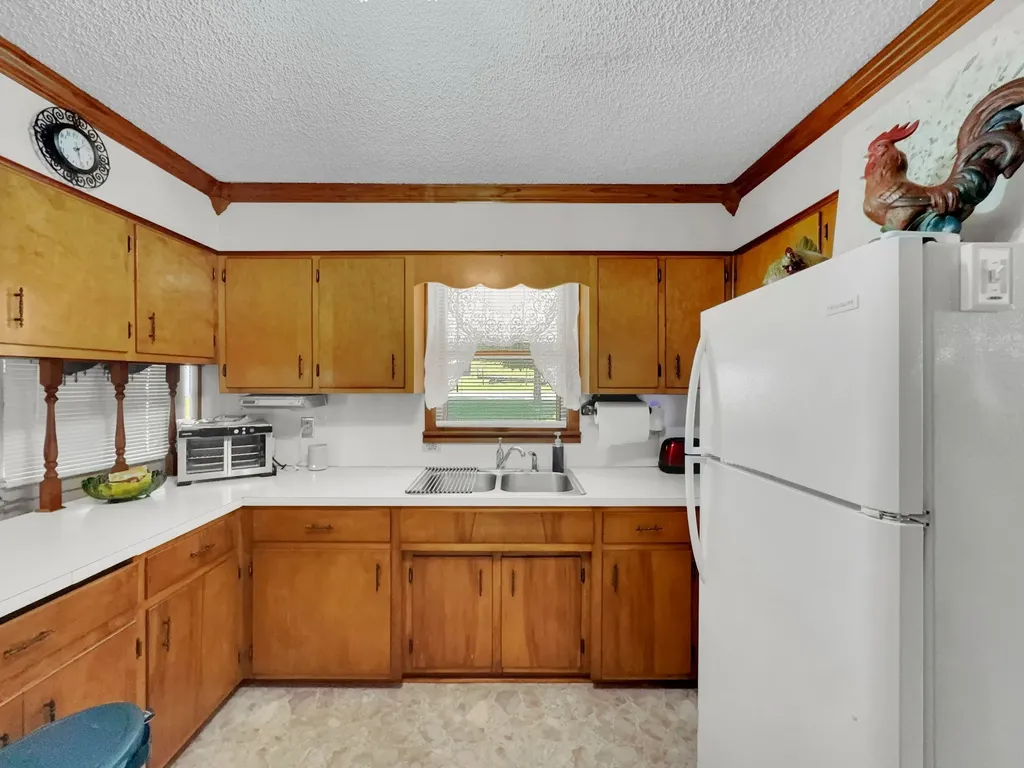 1358 Dry Branch Road Dixon Springs TN 37057