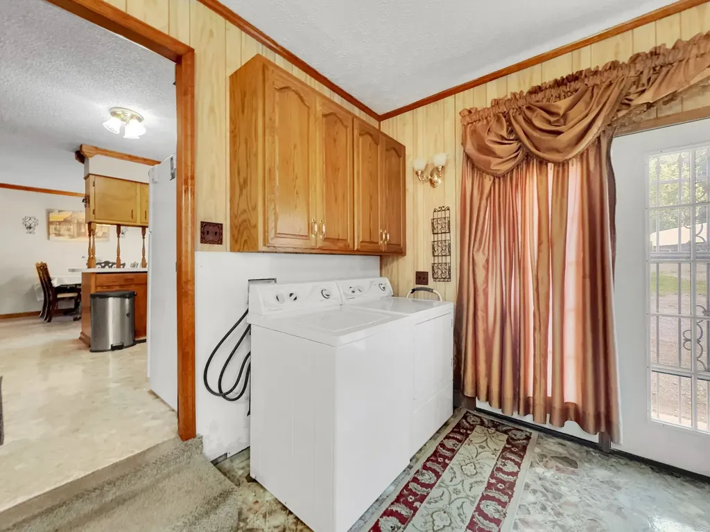 1358 Dry Branch Road Dixon Springs TN 37057