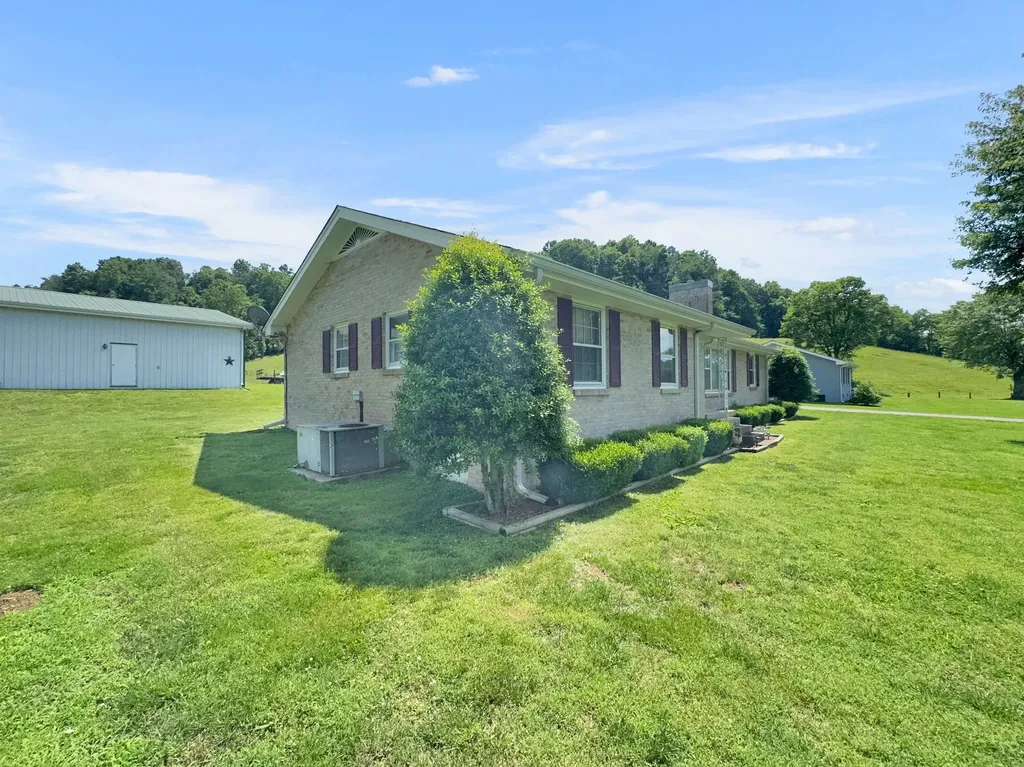 1358 Dry Branch Road Dixon Springs TN 37057