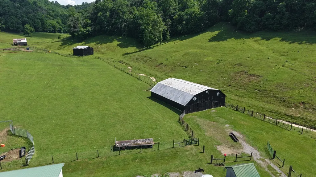1358 Dry Branch Road Dixon Springs TN 37057