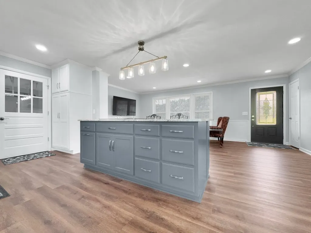 1358 Dry Branch Road Dixon Springs TN 37057