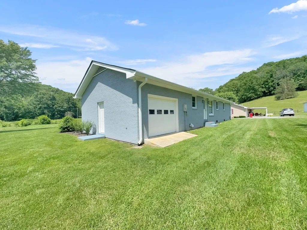 1358 Dry Branch Road Dixon Springs TN 37057