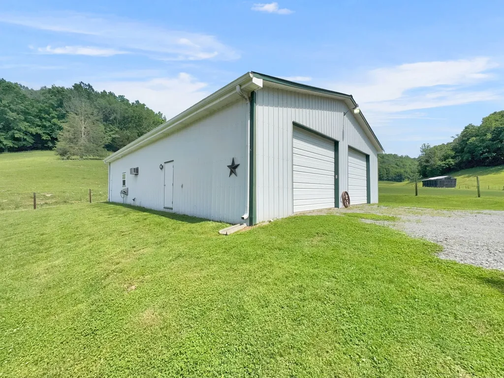 1358 Dry Branch Road Dixon Springs TN 37057