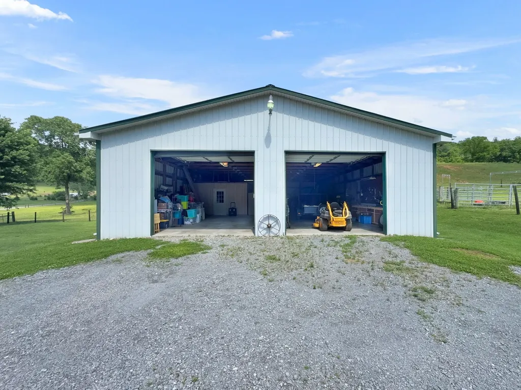 1358 Dry Branch Road Dixon Springs TN 37057