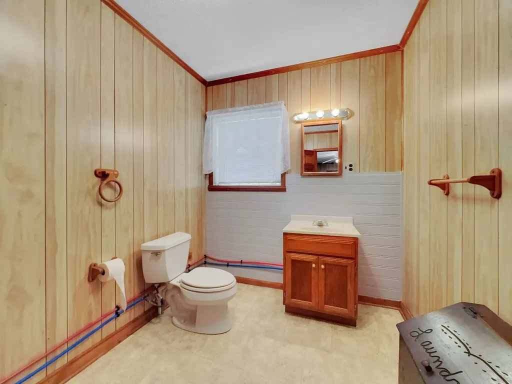 1358 Dry Branch Road Dixon Springs TN 37057