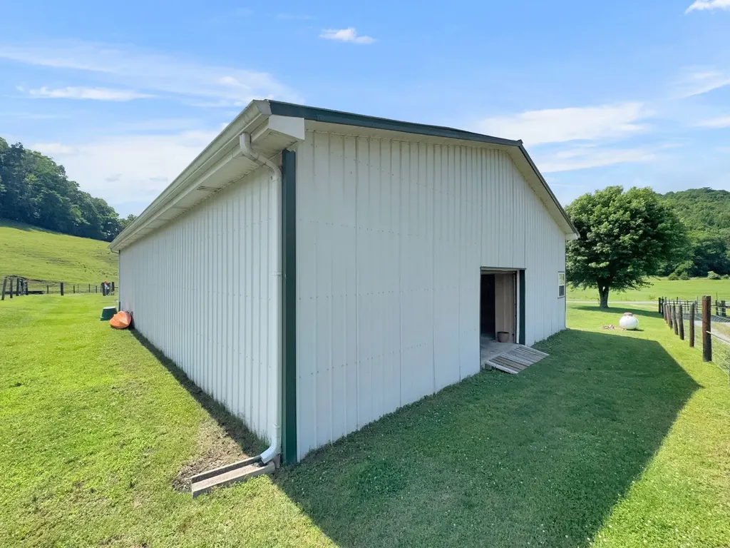 1358 Dry Branch Road Dixon Springs TN 37057