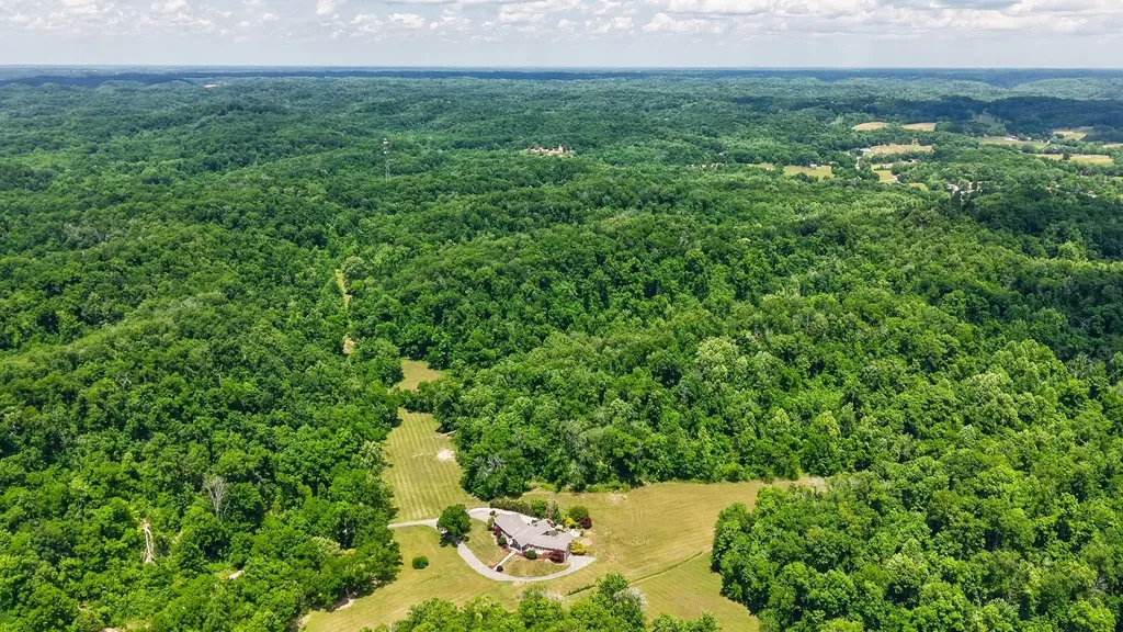 395B Allen Road Goodlettsville TN 37072
