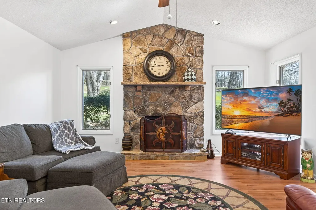 113 Prescott Lane Crossville TN 38558