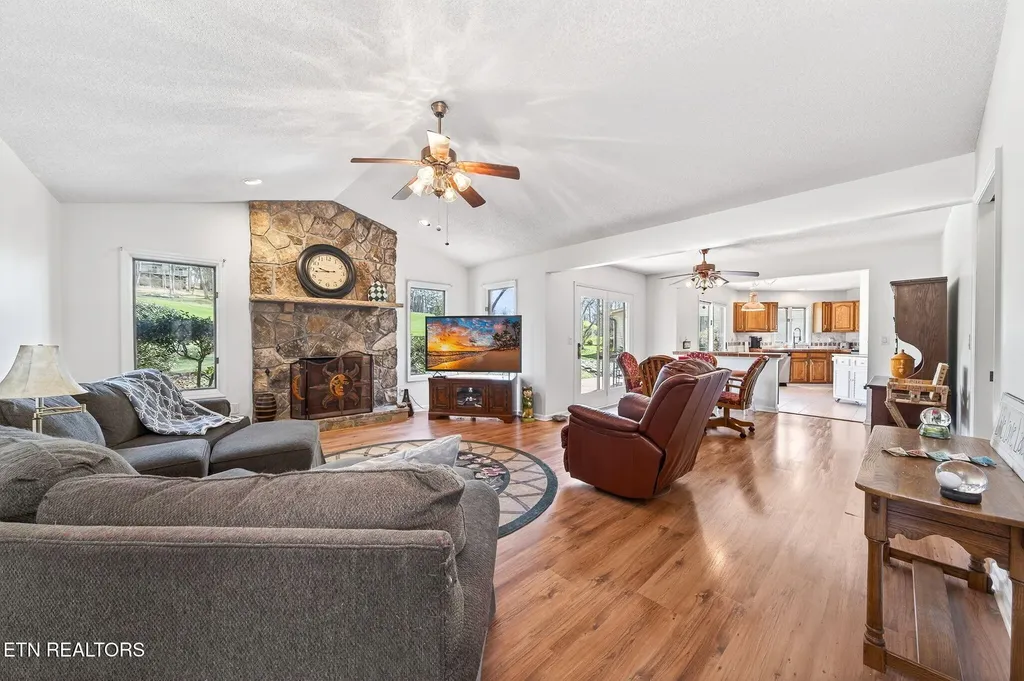 113 Prescott Lane Crossville TN 38558
