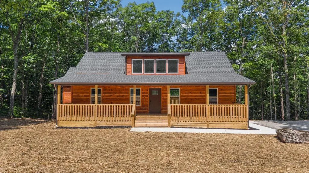 2377 Porch Rock Road Pikeville TN 37367