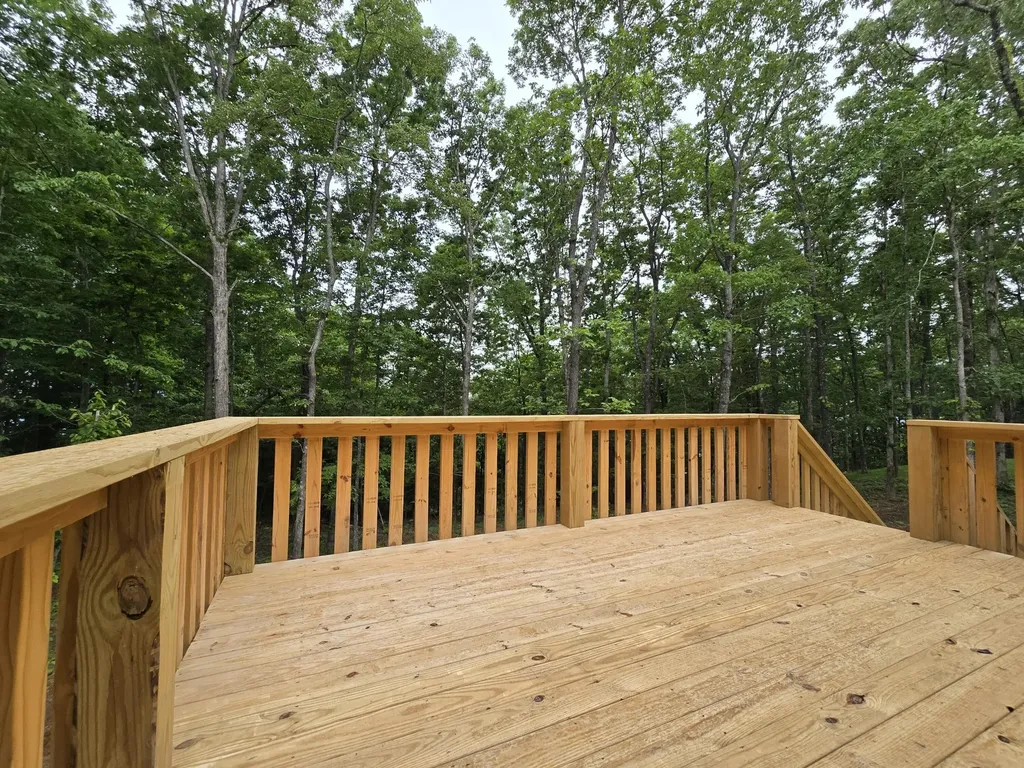 2377 Porch Rock Road Pikeville TN 37367