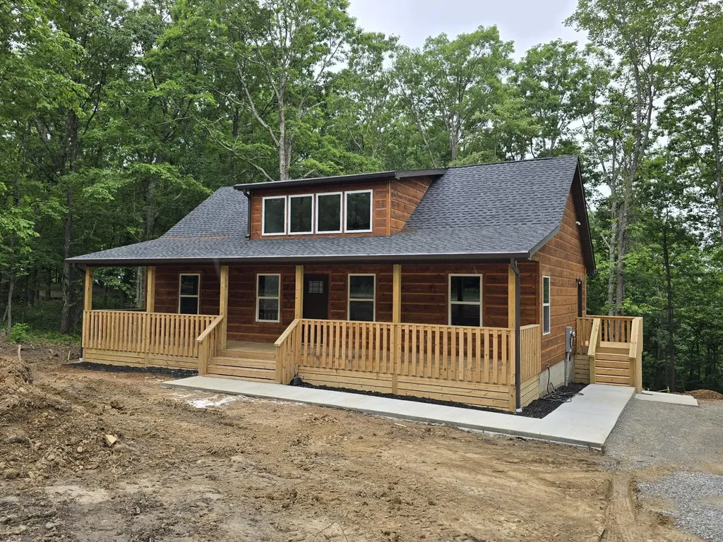 2377 Porch Rock Road Pikeville TN 37367