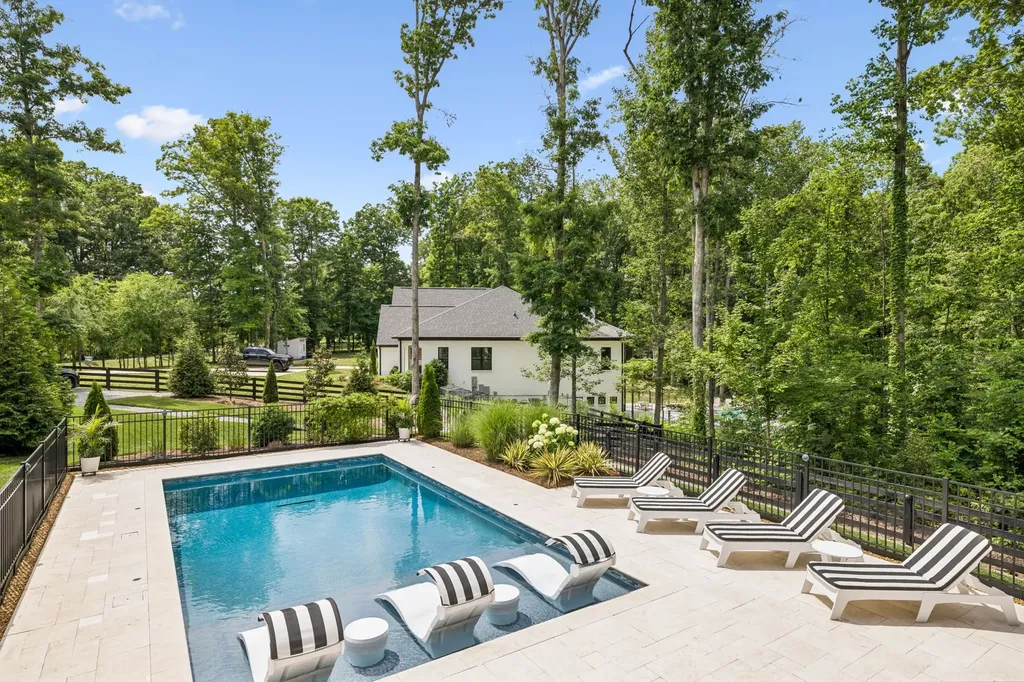 5912 Pinewood Road Franklin TN 37064