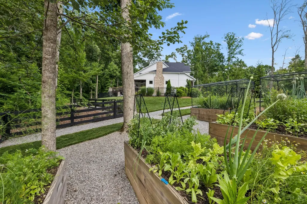 5912 Pinewood Road Franklin TN 37064