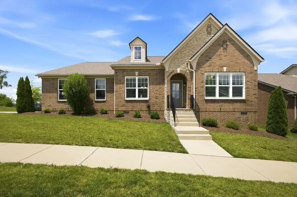 124 Snowden St, E Franklin TN 37064