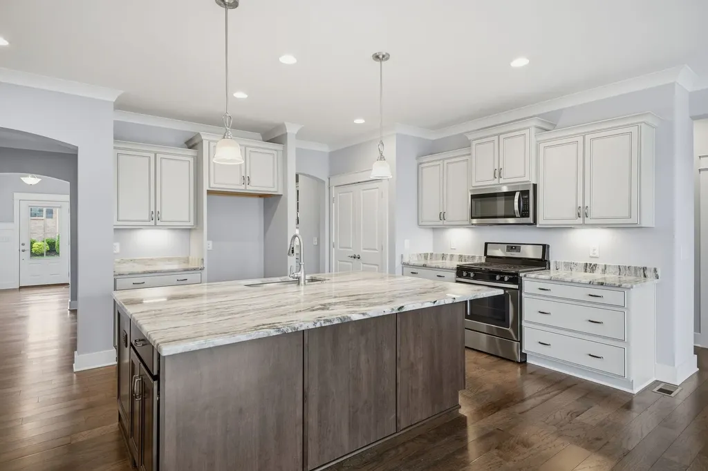 124 Snowden St, E Franklin TN 37064