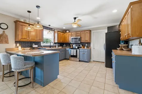 5017 Somerville Road Cross Plains TN 37049